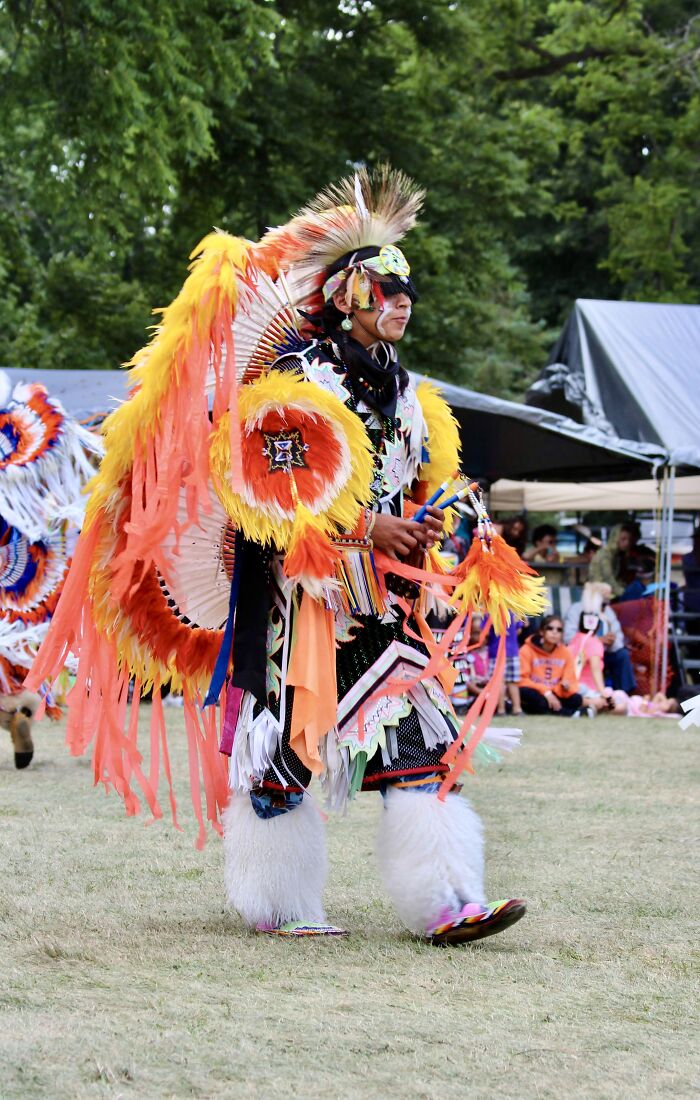 32 Pictures Of Dancers And Their Beautiful Costumes