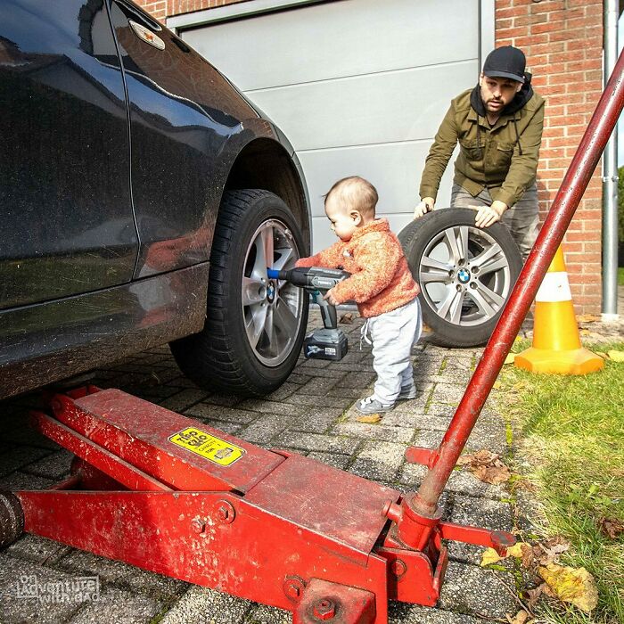 Winter Is Almost Over And Spring Is Coming! That Means We Have To Take Off Our Winter Tyres. Luckily Aster Knows What To Do, Because I’m Way Too Tyred To Do This. Maybe It’s A Goodyear For Me To Retyre