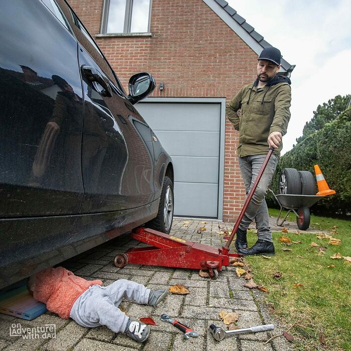 El coche hacía unos ruidos extraños, así que Aster no pudo resistirse a averiguar qué pasaba