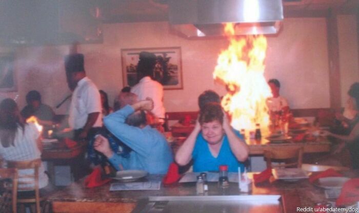 “La primera vez de mis abuelos en un restaurante japonés”.
