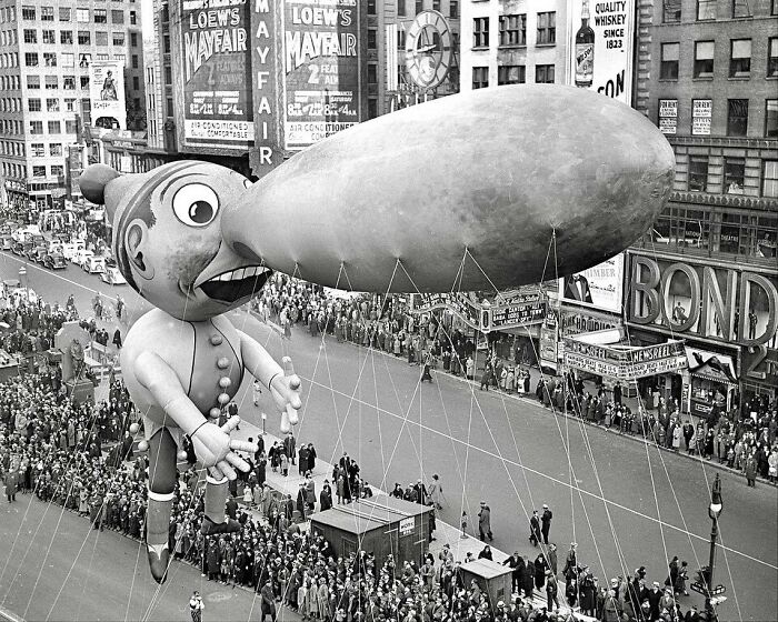 Vintage Macy’s Thanksgiving Day Parades Over The Years