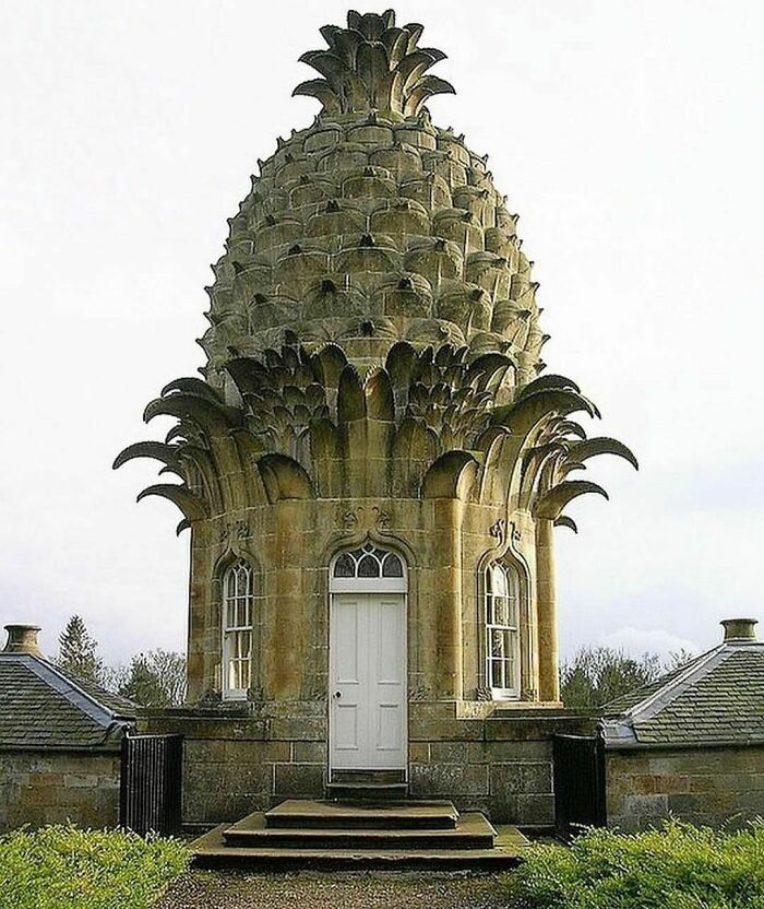 Dunmore Pineapple House. Built In 1761 In Sterlingshire Scotland By The Earl John Murray For His Wife Charolettte