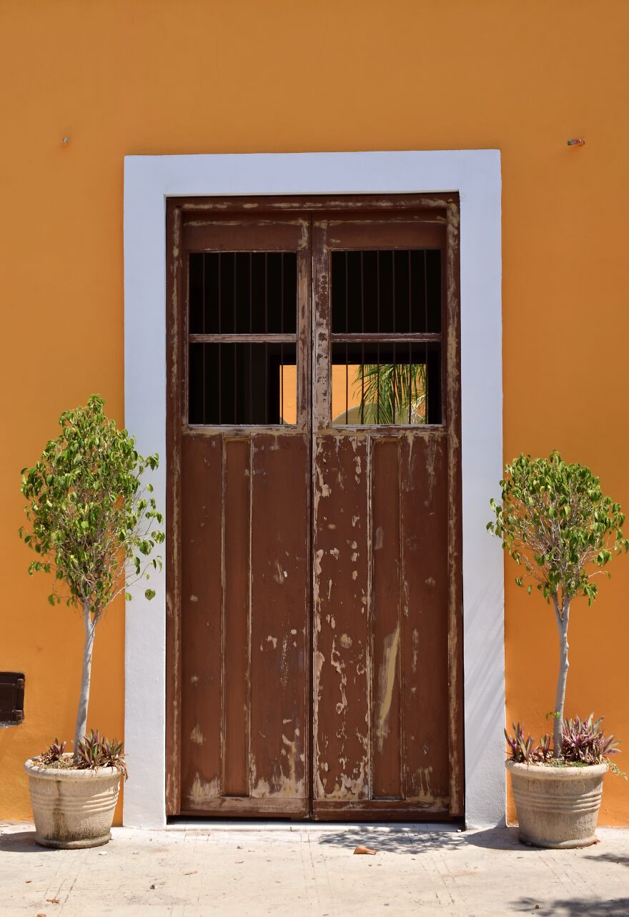 A Charming Entryway In A Colonial Building In Merida, Mexico