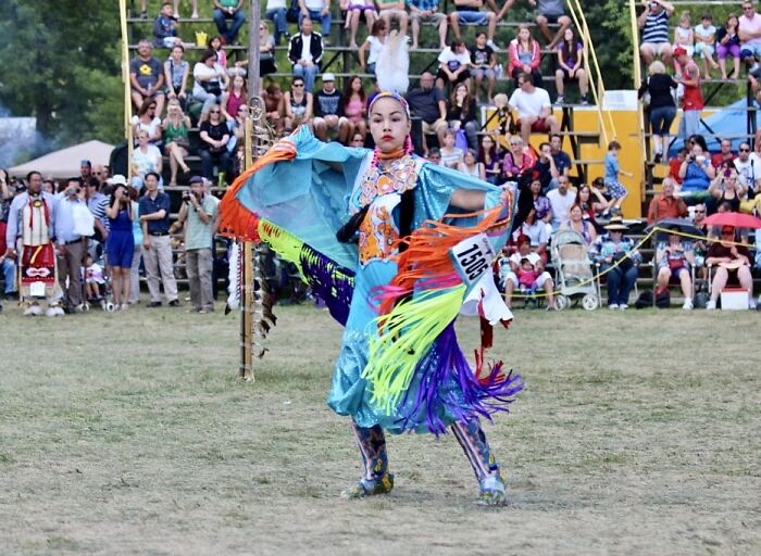 Beautiful Dancing Girl
