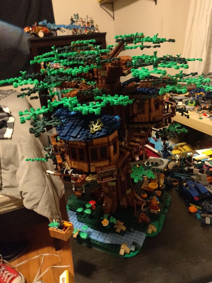 I’ve Always Wanted This LEGO Tree House- Finally Got Enough Money To Buy It!