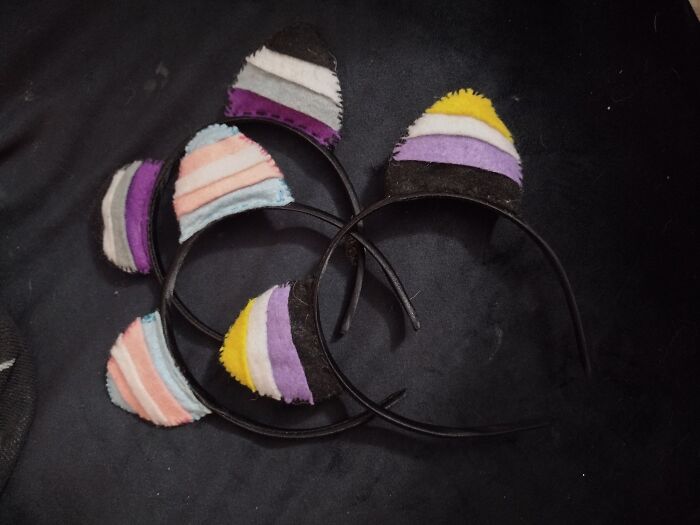 Making Pride Flag Kitty Ears