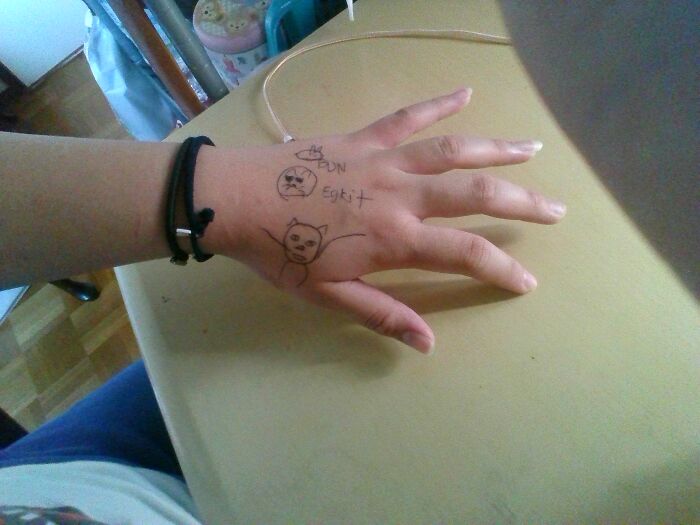 I Cant Draw But I Love Doodling On My Hands Or Arms (Ignore The Scars)