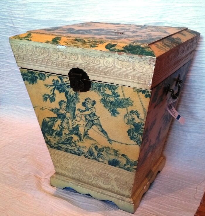 I Upcycled An Old Storage Box With Asian-Themed Art Paper