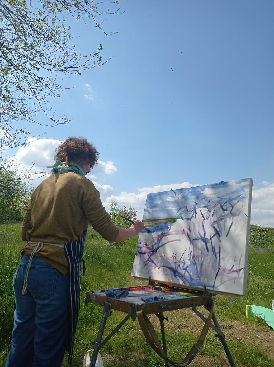 The Story Of A Painting Created In The Open Air In A Frontline City By Maryna Kondurova (9 Pics) The Story Of A Painting Created In The Open Air In A Frontline City By Maryna Kondurova (9 Pics)