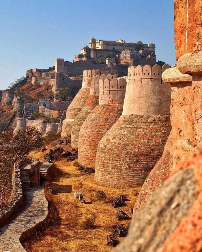 The Kumbhalgarh Fort, Which Is The Second Longest Wall In The World At Approximately 38 Km In Length, Is Designated As A Unesco World Heritage Site