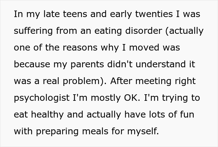 Father Tosses Out All Of 26 Y.O. Daughter’s Food That He Decides To Be “Unsuitable” Bringing Her To Tears, So She Asks Him To Leave