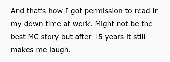 Employee Gets Scolded For Reading At Work, Boss Changes Her Mind After Seeing How Scarily Fast That Employee Is At Work Employee Gets Scolded For Reading At Work, Boss Changes Her Mind After Seeing How Scarily Fast That Employee Is At Work