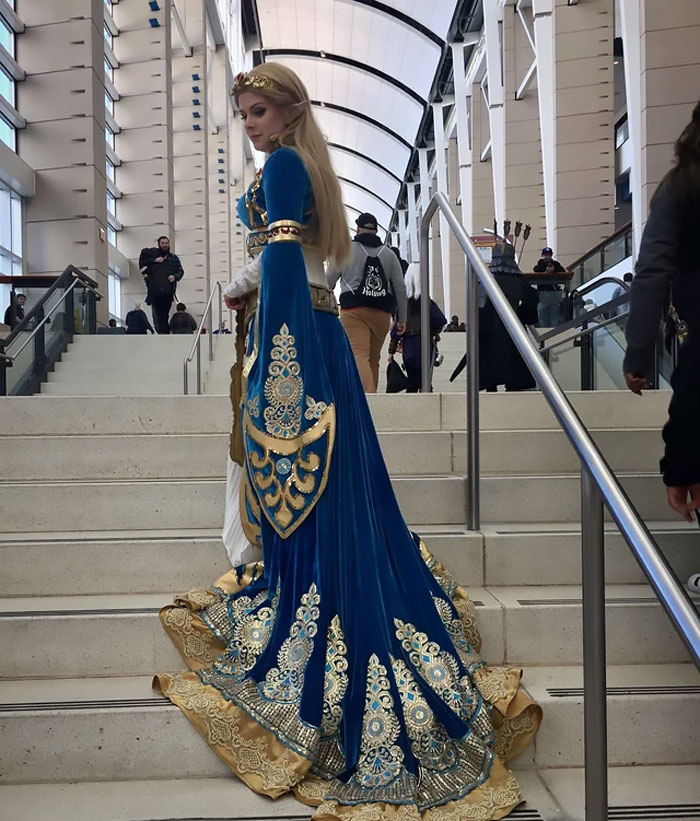 Person cosplaying princess Zelda - breath of the wild
