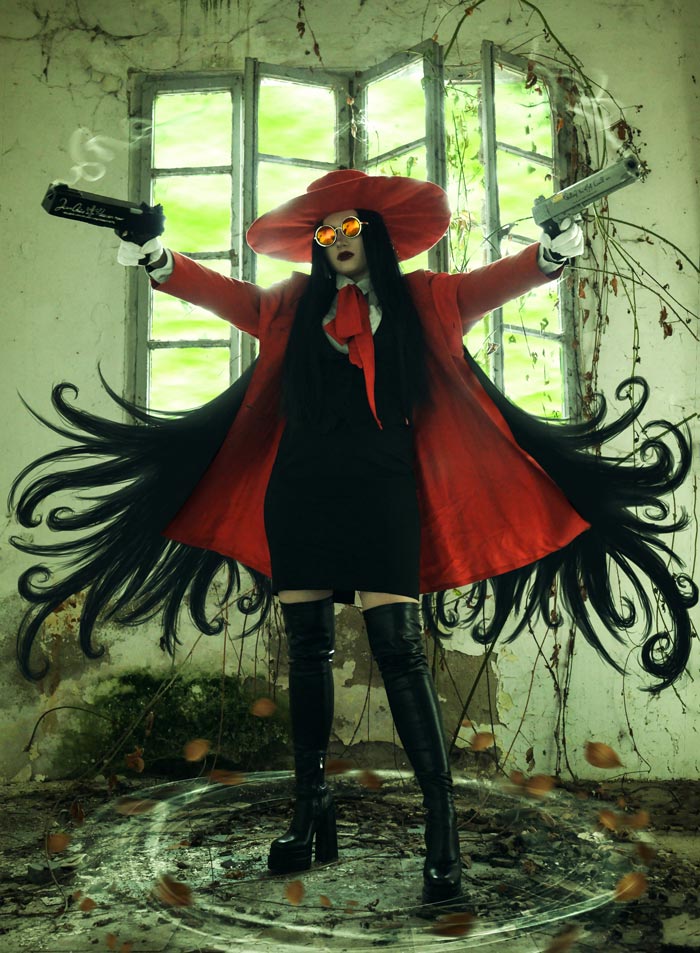 Person cosplaying Alucard from Hellsing