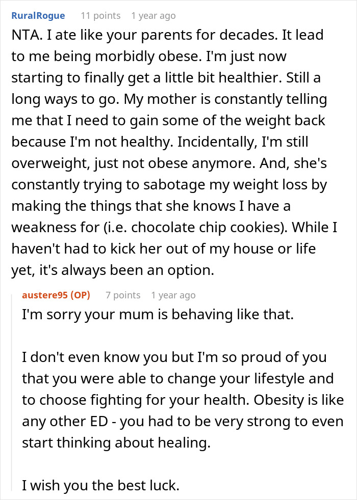 Father Tosses Out All Of 26 Y.O. Daughter’s Food That He Decides To Be “Unsuitable” Bringing Her To Tears, So She Asks Him To Leave