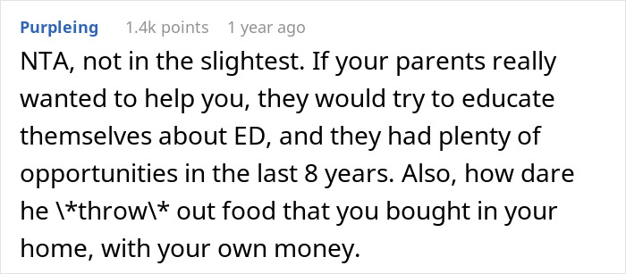 Father Tosses Out All Of 26 Y.O. Daughter’s Food That He Decides To Be “Unsuitable” Bringing Her To Tears, So She Asks Him To Leave