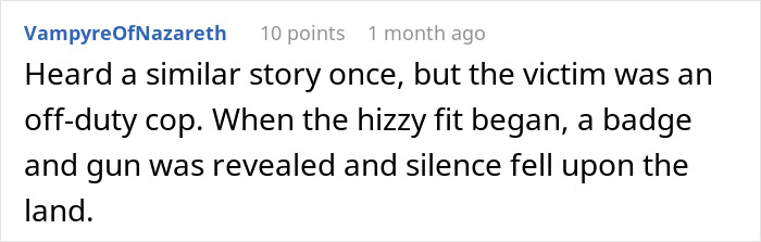 Customer Gets Followed Outside By Screaming 'Karen' Who Can't Comprehend They're Not Staff, The Manager Closes The Store Customer Gets Followed Outside By Screaming 'Karen' Who Can't Comprehend They're Not Staff, The Manager Closes The Store