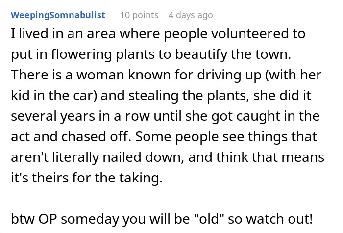 “Karen’s Face Turned From Red To White”: Woman Takes Plants From A Shop, Spots Police Car And Disappears From The Store Within Seconds “Karen’s Face Turned From Red To White”: Woman Takes Plants From A Shop, Spots Police Car And Disappears From The Store Within Seconds