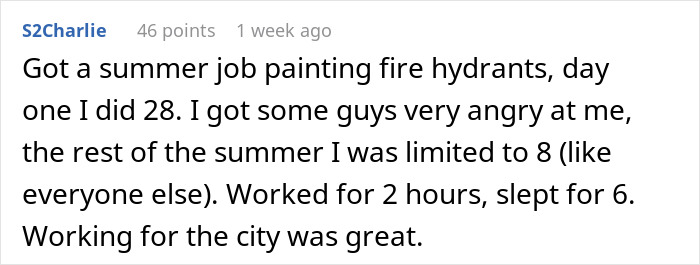 Employee Gets Scolded For Reading At Work, Boss Changes Her Mind After Seeing How Scarily Fast That Employee Is At Work Employee Gets Scolded For Reading At Work, Boss Changes Her Mind After Seeing How Scarily Fast That Employee Is At Work