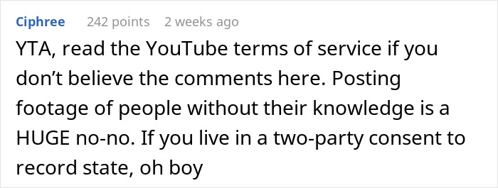 Man Sees Nothing Wrong With Sharing Videos Of His Girlfriend Crashing Her Car, The Internet Brings Him Back To Earth
