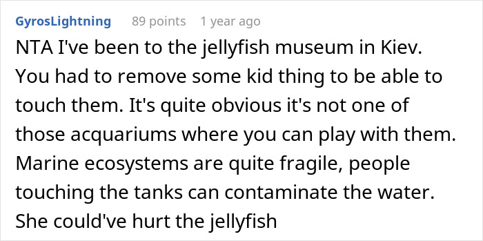 Family Member Shuts Down ‘Karen’ Aunt After She Threatened To Sue An Aquarium For Getting Stung By A Jellyfish