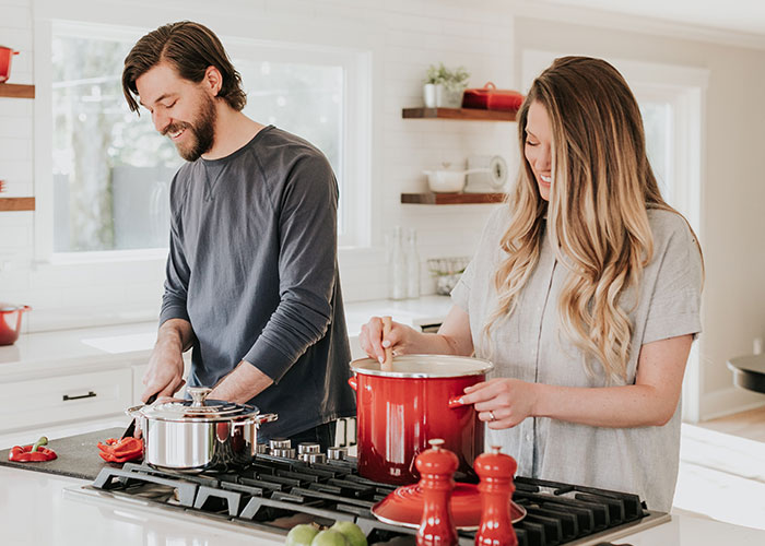 "The 50/50 Thing Is A Myth": Divorce Lawyer Reveals The Main Reason Why Marriages Are Failing, And People Are Not Surprised "The 50/50 Thing Is A Myth": Divorce Lawyer Reveals The Main Reason Why Marriages Are Failing, And People Are Not Surprised