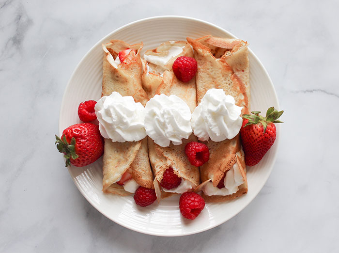 Pancakes with strawberries
