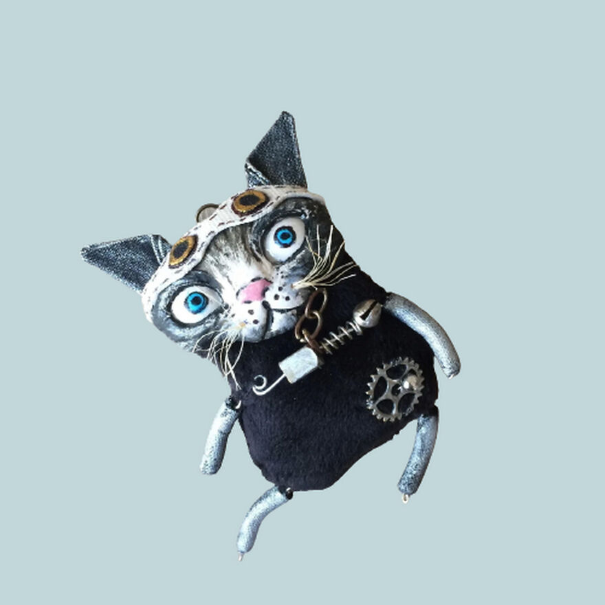 Handmade Brooch Pin Cat