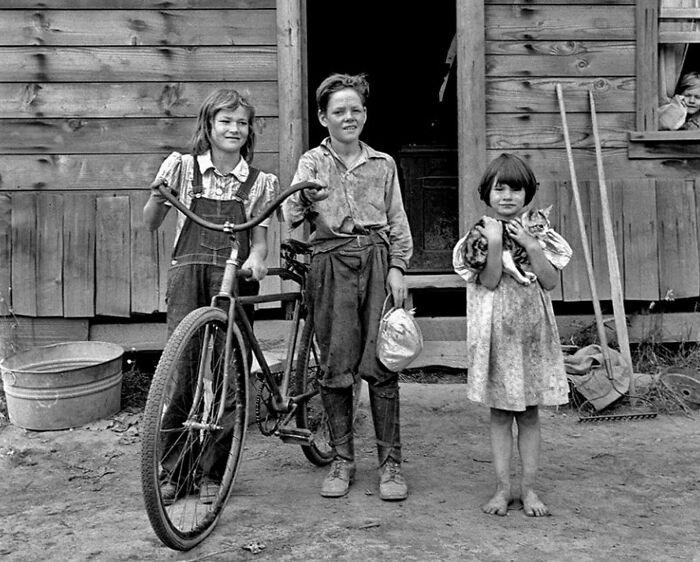 Depression-Era Children In 1939