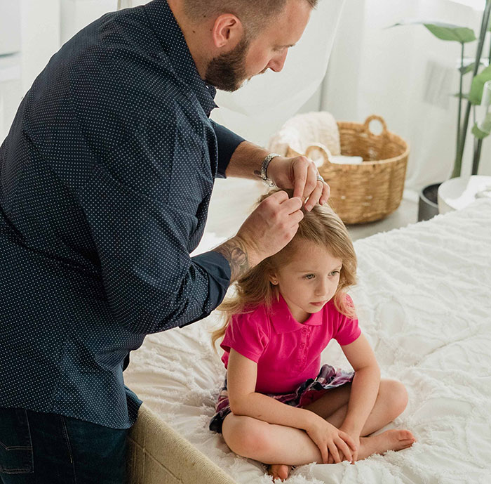 Guy Asks If He’s A Jerk For Getting In A Fight With His MIL About His Daughter Having “Real” Private Parts Guy Asks If He’s A Jerk For Getting In A Fight With His MIL About His Daughter Having “Real” Private Parts