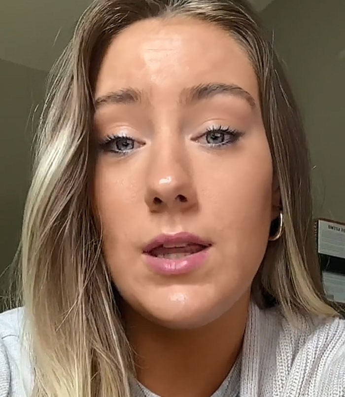 Mom Is Confused About Who Gets To Celebrate Mother's Day, Starts A Discussion Mom Is Confused About Who Gets To Celebrate Mother's Day, Starts A Discussion