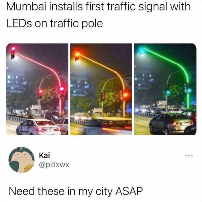 Traffic Light Signals With LED’s On The Traffic Pole