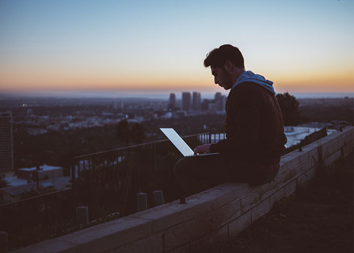 "It's The Most Miserable Marriage I've Ever Seen": 30 Stories Of People Dating And Marrying Rich