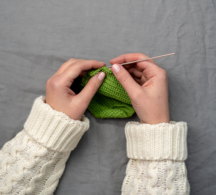 Random Hotel Guest Knits Shawl In The Lobby, A Bride Enters And Demands It As A Wedding Present Random Hotel Guest Knits Shawl In The Lobby, A Bride Enters And Demands It As A Wedding Present