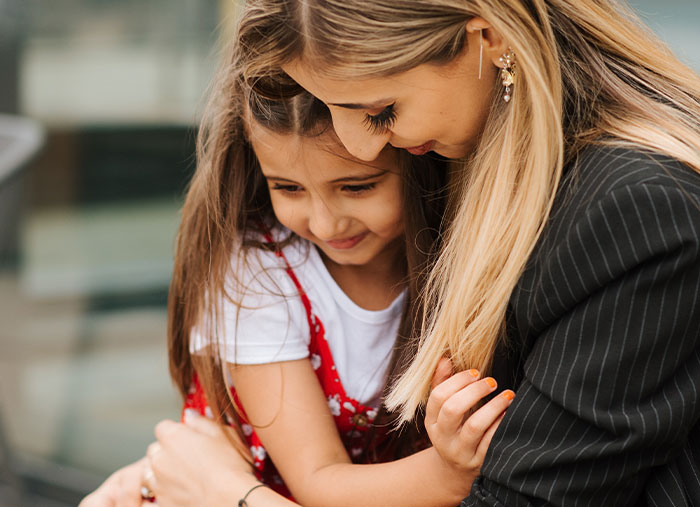 Mom Calls Stepdaughter 'Greedy' For Eating Too Much Fruit, And The Internet Has Thoughts Mom Calls Stepdaughter 'Greedy' For Eating Too Much Fruit, And The Internet Has Thoughts