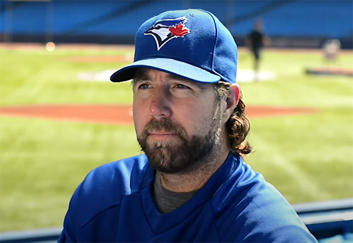 100 Huntley Street - 10,300