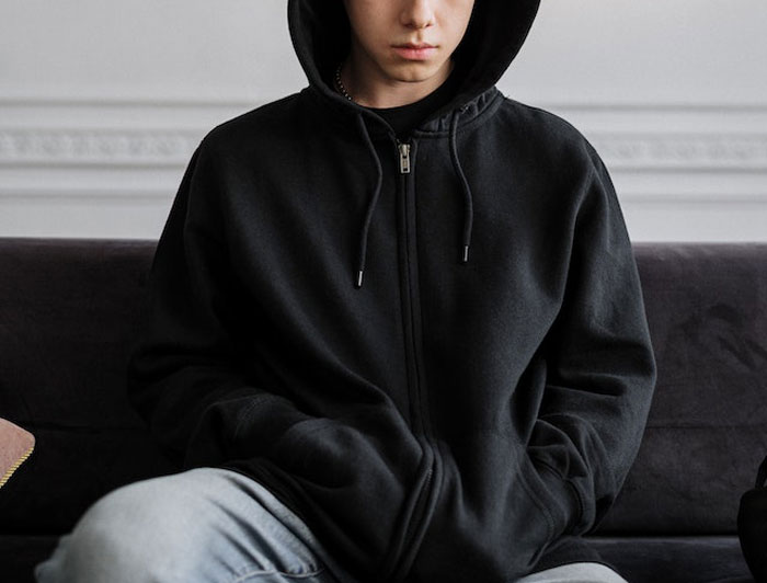 “I Have To Be In Bed By 10”: Strict Babysitter’s Rules Push 16-Year-Old Teen To Rebel, He Wonders If He Took It Too Far “I Have To Be In Bed By 10”: Strict Babysitter’s Rules Push 16-Year-Old Teen To Rebel, He Wonders If He Took It Too Far