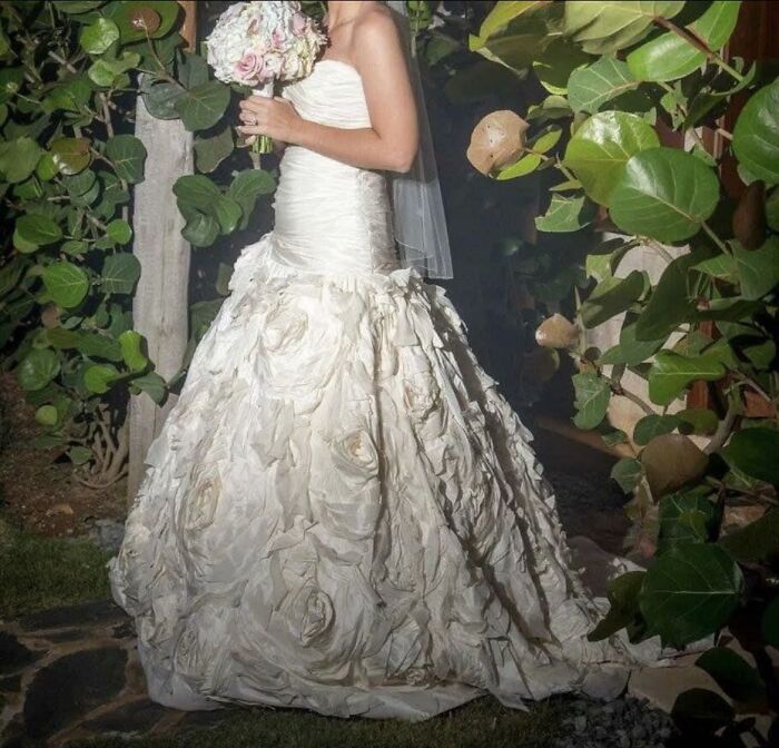 What In The Crepe Paper Flowers Is This? Found On Facebook Marketplace And Apparently Paid Over 10k For It Originally