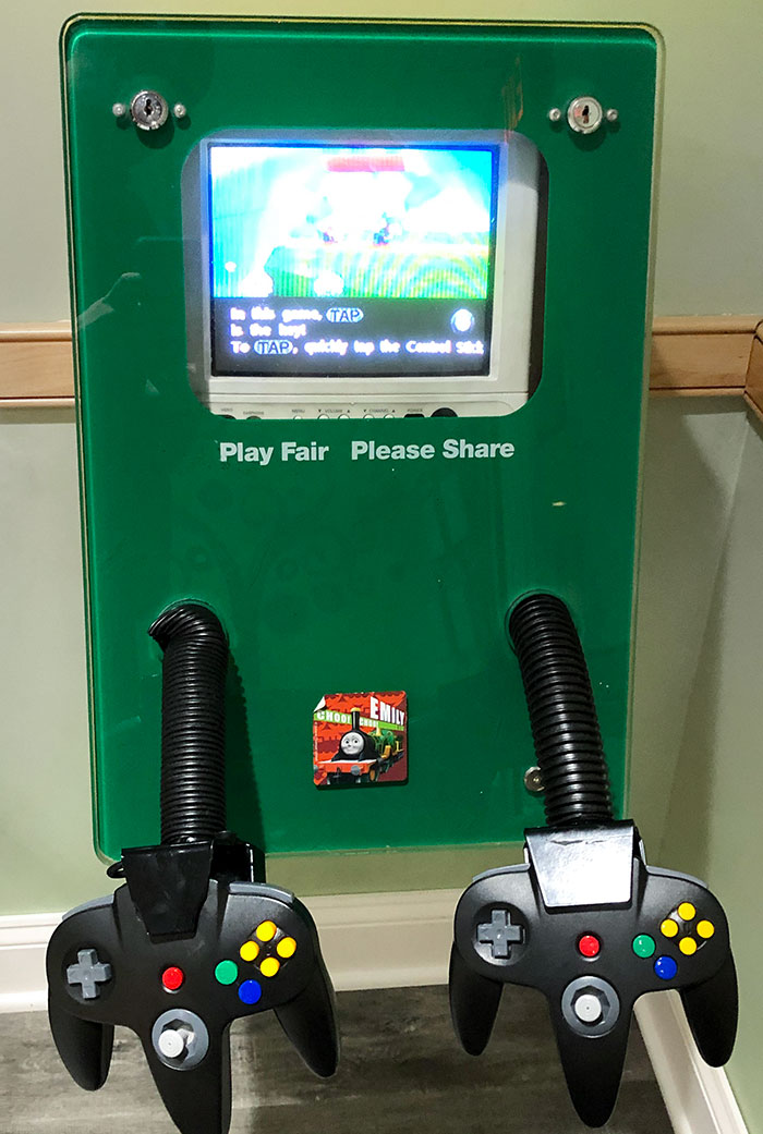 This Dentist's Office Has A Nintendo 64 Set Up For Kids To Play