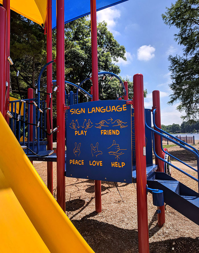 This Playground Has A Sign So Hearing And Deaf Kids Could Play Together