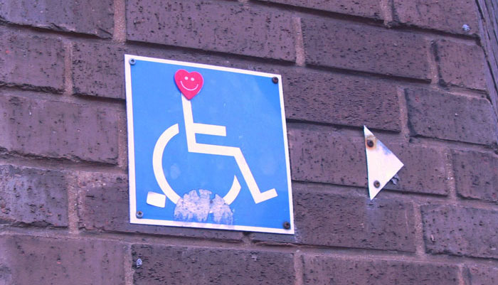 Person Who Uses A Wheelchair Full-Time Is Told To Leave It Before Hopping On A Ride, Maliciously Complies Until The Employee Understands They Screwed Up