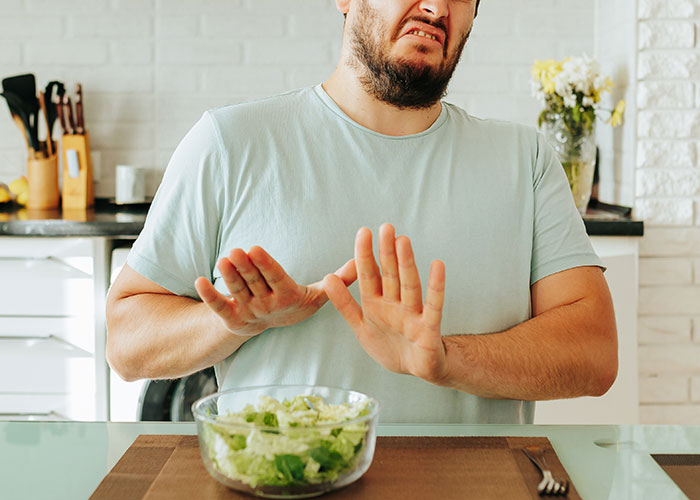 “If I Don’t Feed Him, He Literally Won’t Eat”: The Internet Is Shook At The Level Of Babying This Woman’s Husband Requires