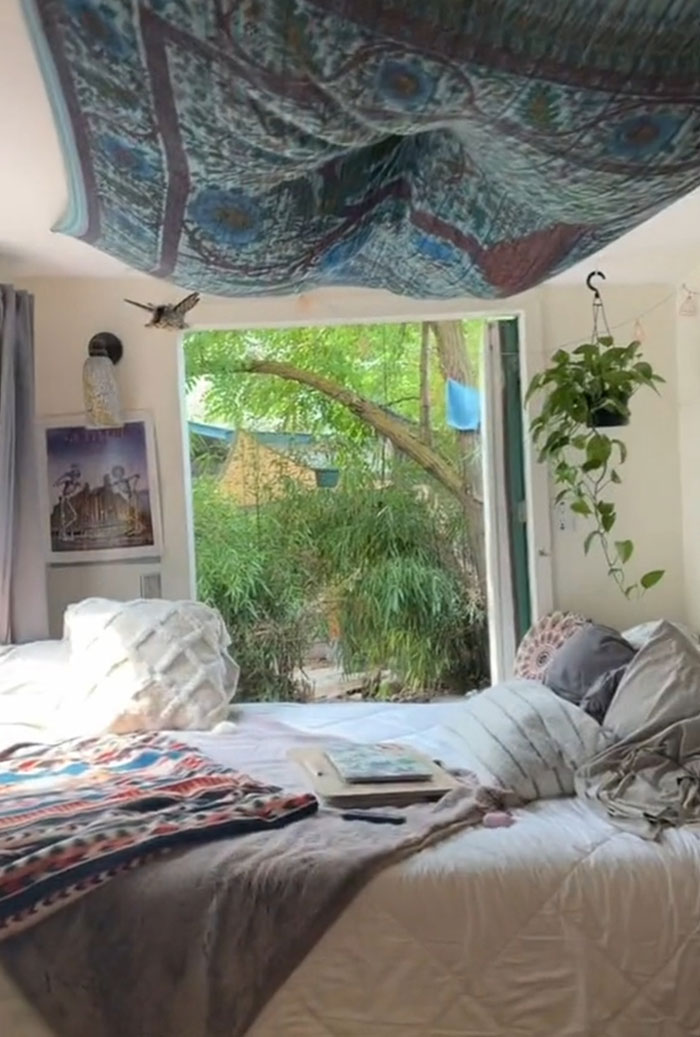 Woman Comes Up With Creative Idea To Save On Rent And Have Her Own Space, Goes Viral