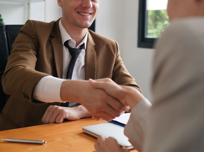 "They Refused To Believe I Had Left": Person Quits Their Job After The Guy They Trained Gets Promoted Instead Of Them "They Refused To Believe I Had Left": Person Quits Their Job After The Guy They Trained Gets Promoted Instead Of Them