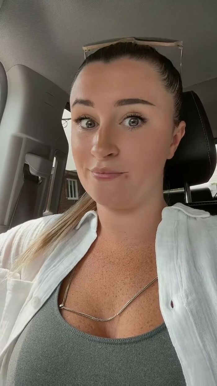 “We’ve Already Called The Police”: Customer Refuses To Pay For Her Grass, Landscapers Come And Rip It All Up “We’ve Already Called The Police”: Customer Refuses To Pay For Her Grass, Landscapers Come And Rip It All Up