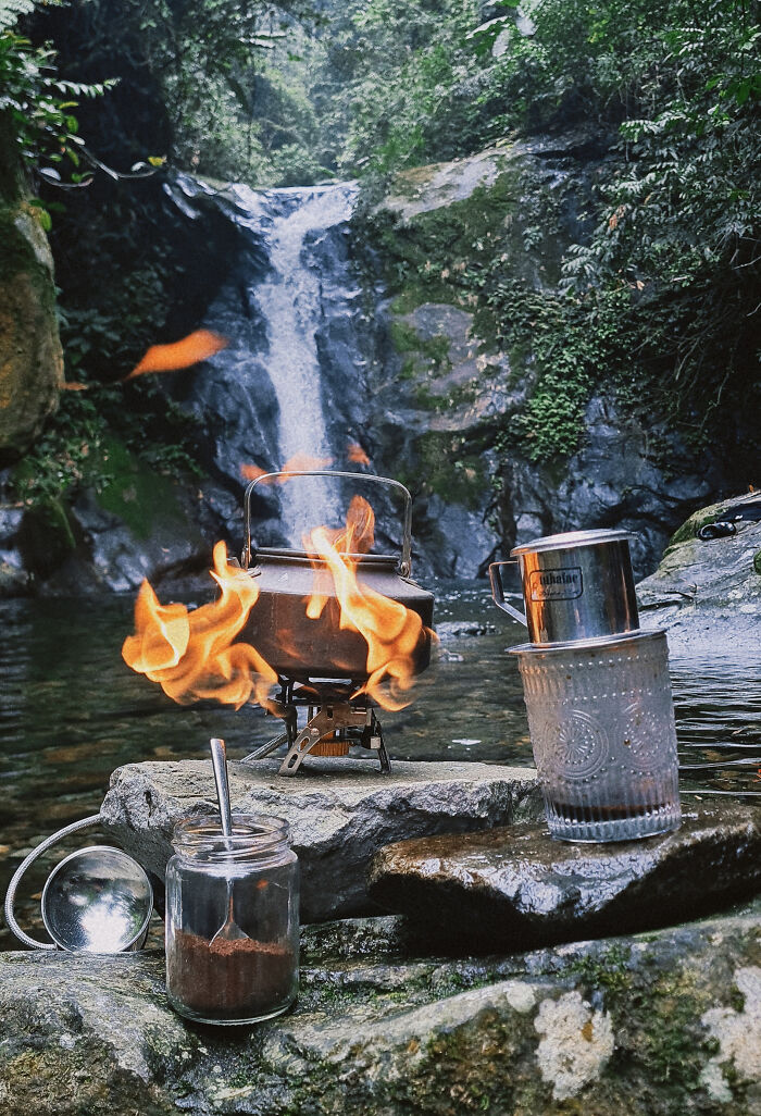 I Acted As The Little Mermaid In The "Death Gate" Stream In Vietnam I Acted As The Little Mermaid In The "Death Gate" Stream In Vietnam