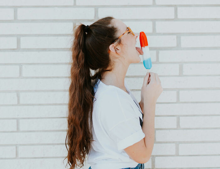 "What Was The Worst Trend That Has Ever Existed?" (30 Replies)