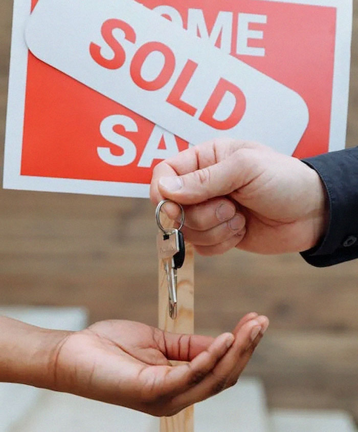 "By The Time You Start Seeing It, It's Already Happened": 31 People Reveal The First Signs Of Gentrification