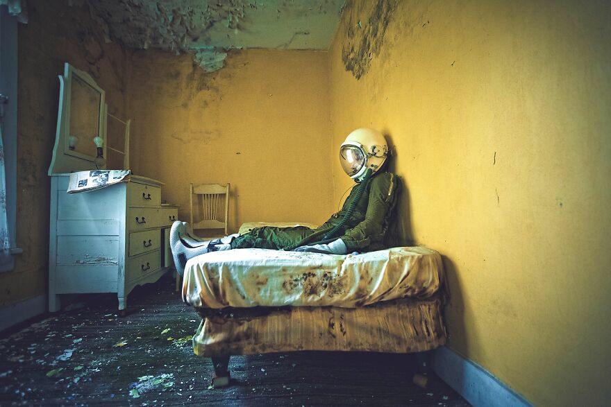 Photographer Uses Astronauts To Weave Fantastical Visual Stories