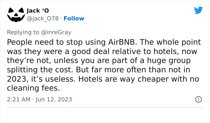Airbnb Host Tries Gaslighting Guest About Their Pet Policy To Extract More Money, Blames It On A 'Glitch' After Being Proven Wrong Airbnb Host Tries Gaslighting Guest About Their Pet Policy To Extract More Money, Blames It On A 'Glitch' After Being Proven Wrong